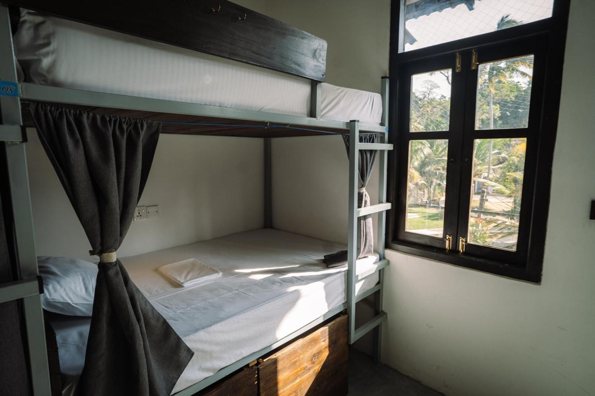 Chill Vibes Hiriketiya Hostel Dikwella Εξωτερικό φωτογραφία